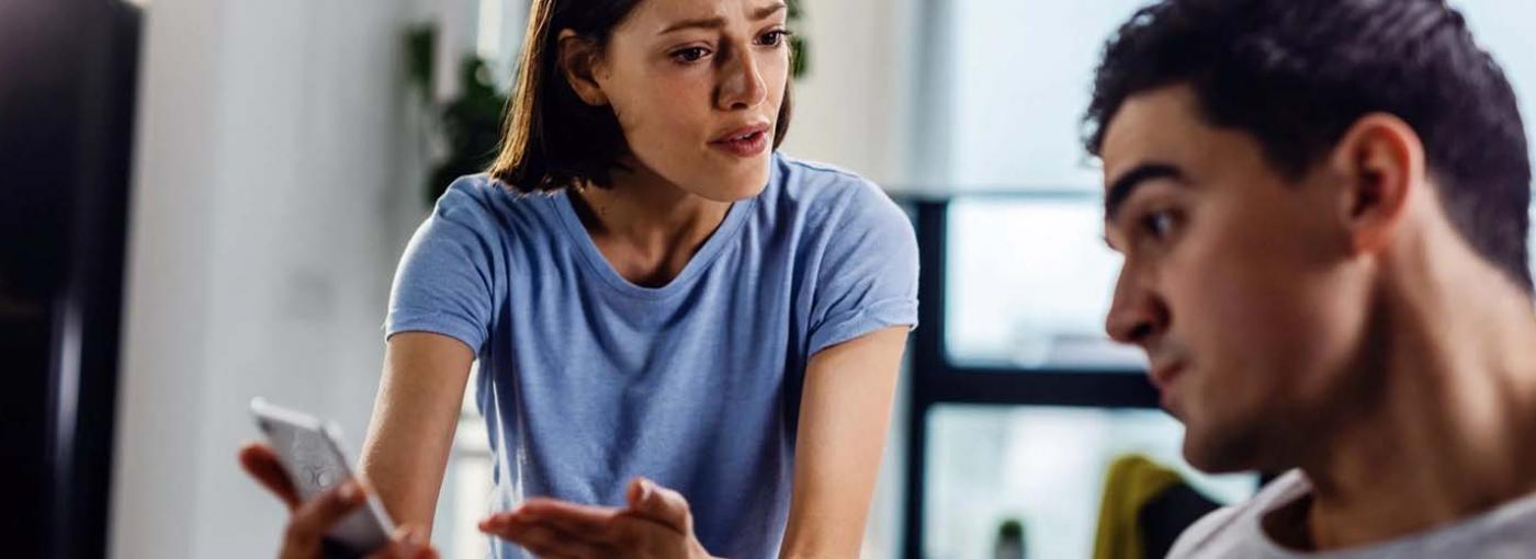 Micro infidelidad: qué es y 10 ejemplos para identificarla