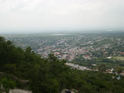 vista aerea del pueblo desde la pe�a de bernal