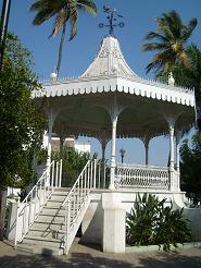 kiosco en comala, colima